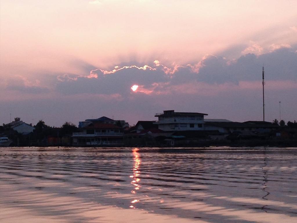 Baan Siriporn Resort - โรงแรมบ้านศิริพร รีสอร์ท Samut Songkhram Екстериор снимка