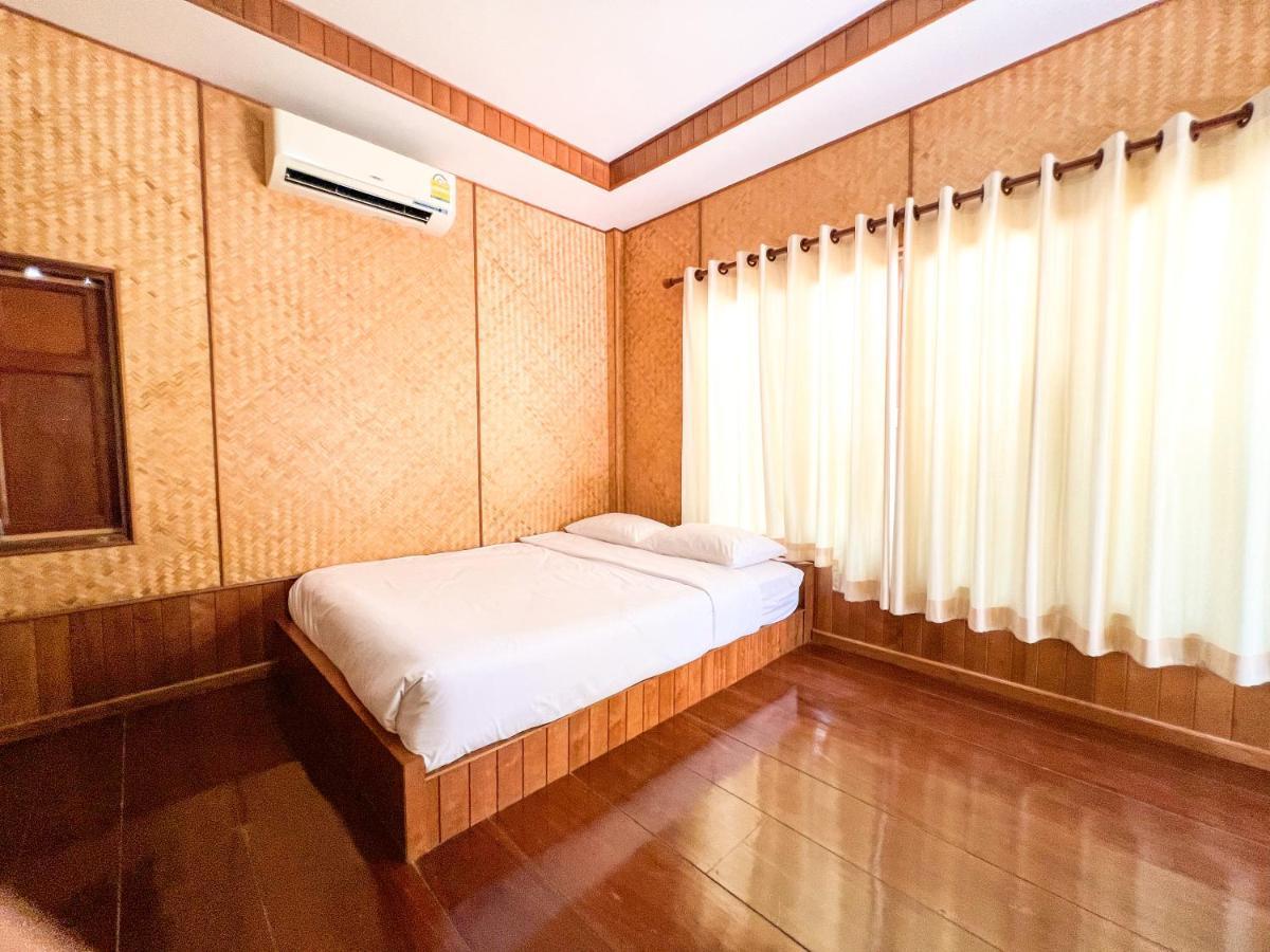 Baan Siriporn Resort - โรงแรมบ้านศิริพร รีสอร์ท Samut Songkhram Екстериор снимка