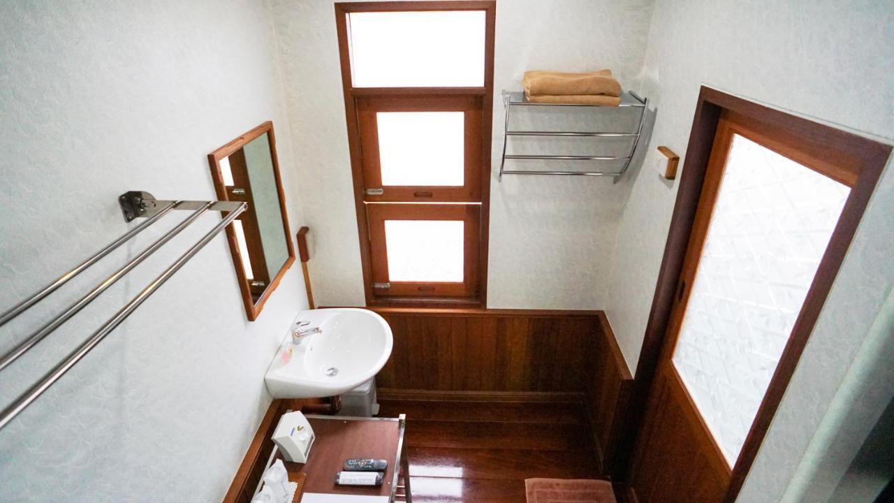 Baan Siriporn Resort - โรงแรมบ้านศิริพร รีสอร์ท Samut Songkhram Стая снимка